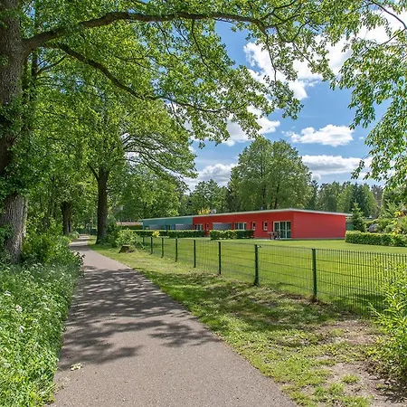 Vakantiehuis Bungis Ferien Direkt Am Grimnitzsee, Seeseite 14