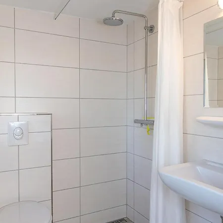 Vakantiehuis Bungis Ferien Direkt Am Grimnitzsee, Seeseite 14 *